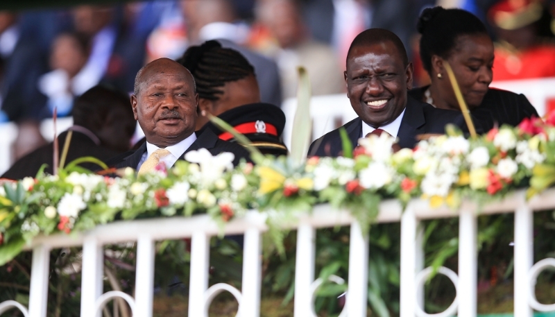 Ugandan President Yoweri Museveni (left) and then deputy president of Kenya, William Ruto, in Nairobi, Kenya, 12 December 2014.